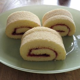 草莓天使蛋糕卷