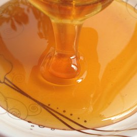 蜂蜜牛奶薏米面膜