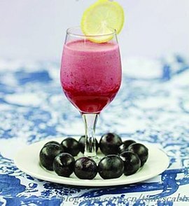 柠檬菠萝葡萄汁