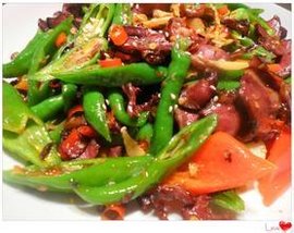 青红椒爆炒牛肉片