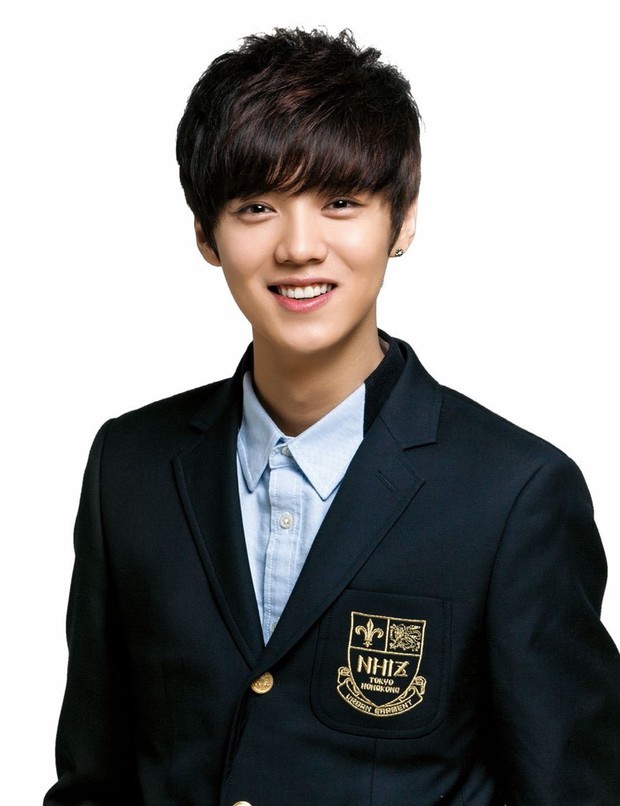 鹿晗的简介,带最萌最帅照片