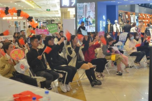 亚运全民观赛！《梦三国2》哈尔滨玩家见证金牌诞生