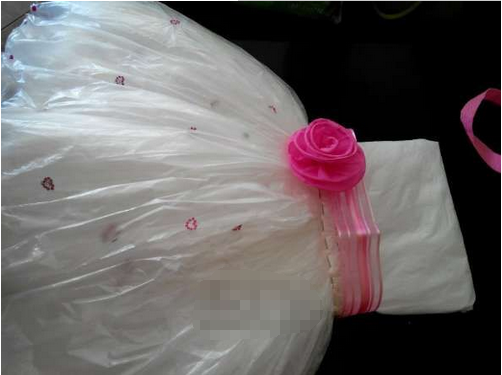 怎样用纸做好看环保衣服走模特步可以穿的_3