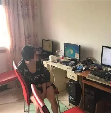 酒托女用暧昧语言挑逗男子消费 入行3个月提成7万