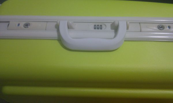 铝框拉杆箱密码忘了怎么办_360问答