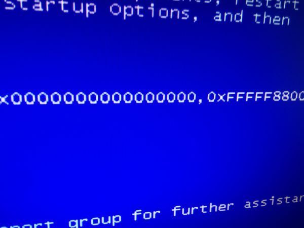 电脑蓝屏故障,代码50。 2个硬盘,一固态,一机械