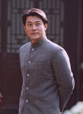 黄维德饰孔立夫 为人正直,对当时社会的黑暗感到悲哀,与姚木兰志趣相